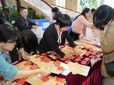 图集｜政协委员报到，江门进入“两会时间”