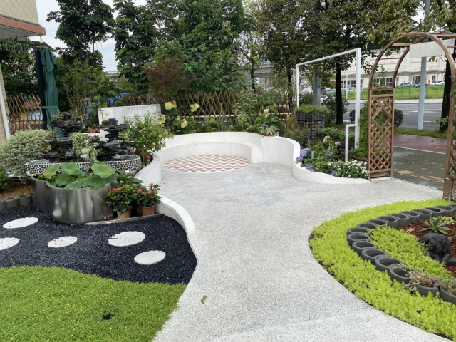 “美丽庭院”：洲心街道凤凰社区新合村安晓花庭院