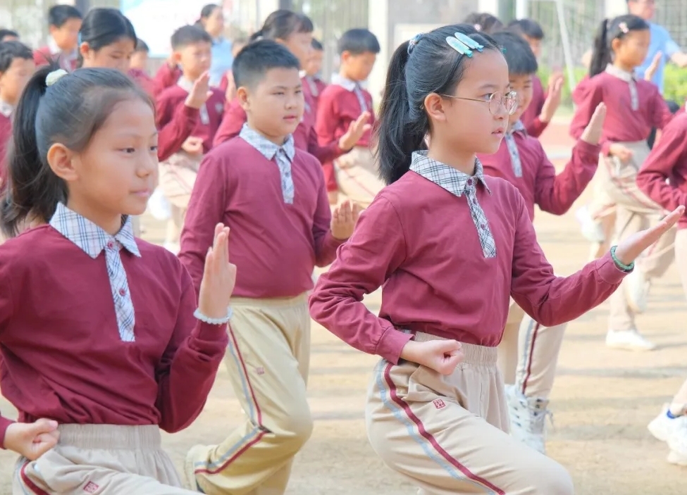 2024年香洲区中小学生大课间军体拳评比竞赛现场(小学组)。