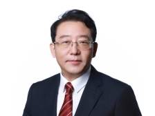 全国人大代表冯兴亚：推动新能源汽车产业可持续发展｜两会产业观