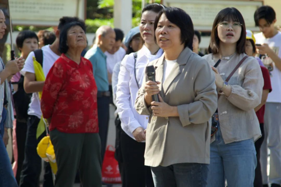 黄小玲在“万人游凤凰山茶旅走廊”行动现场。