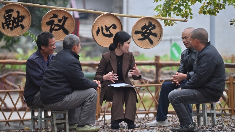 兴农评丨外嫁女分地分钱，要立法更要修改村规民约