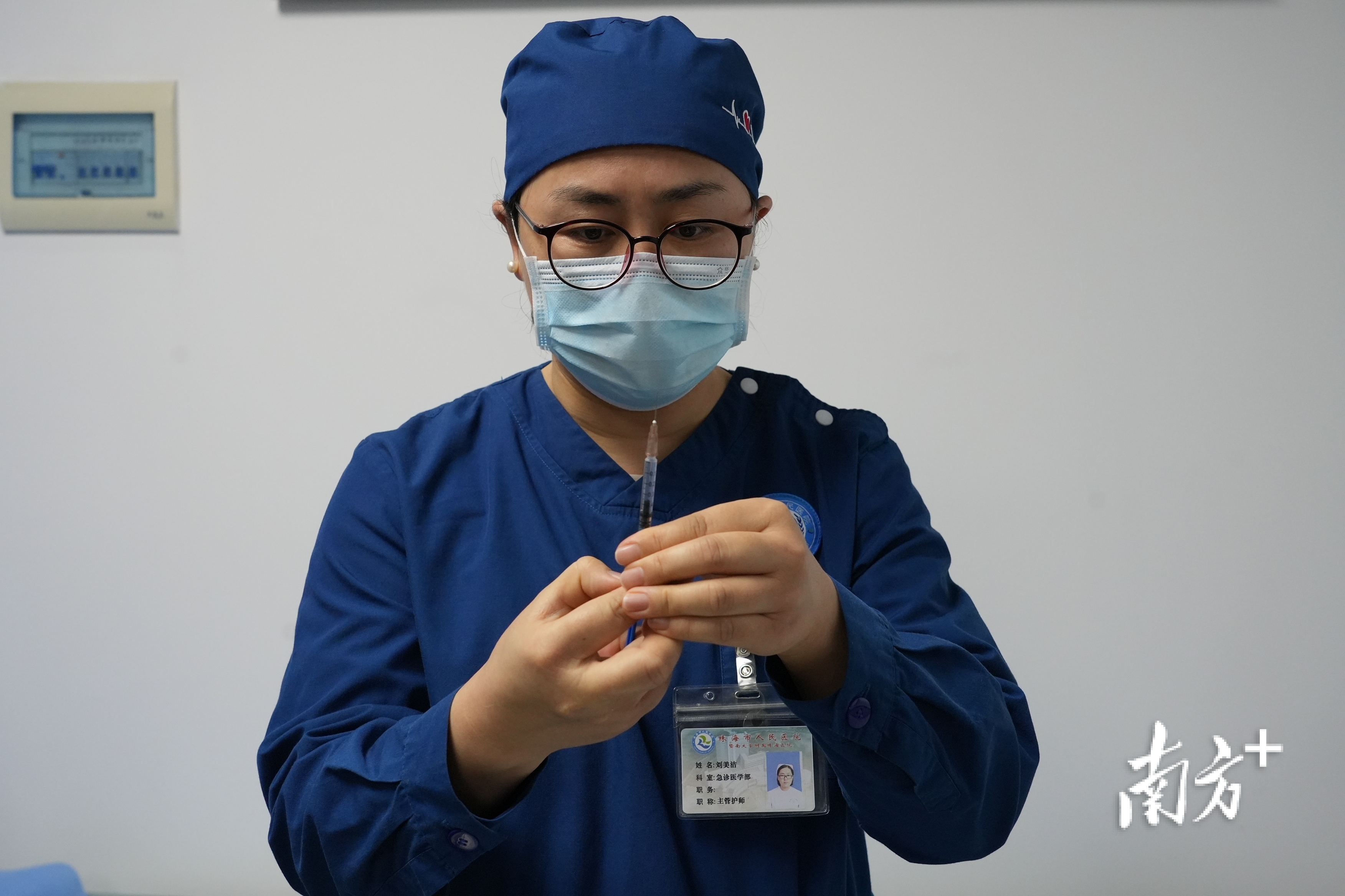 全球首款重组抗破伤风免疫球蛋白“新替妥”,在珠海人民医院打出首针。 全球首款重组抗破伤风免疫球蛋白“新替妥”,在珠海人民医院打出首针。