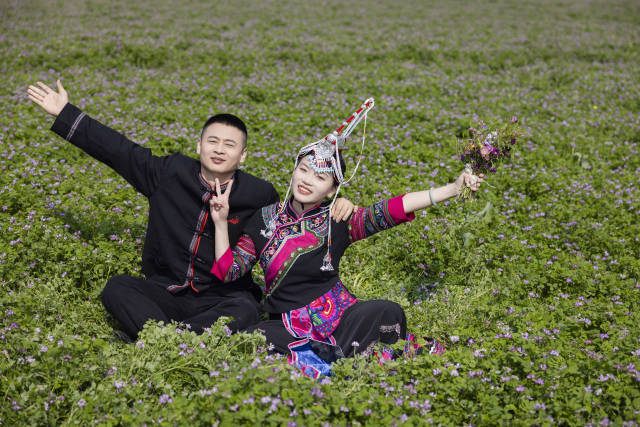 圖：廣東廣泛推廣紫云英種植，打造以花為媒的鄉(xiāng)村旅游,，全力推進(jìn)紫云英產(chǎn)業(yè)融合發(fā)展,。