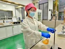 「三八特辑」邹子萍：铜箔生产线上的“巾帼工匠”