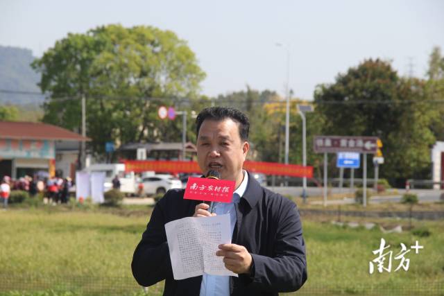 龙门县农综服中心主任刘国峰