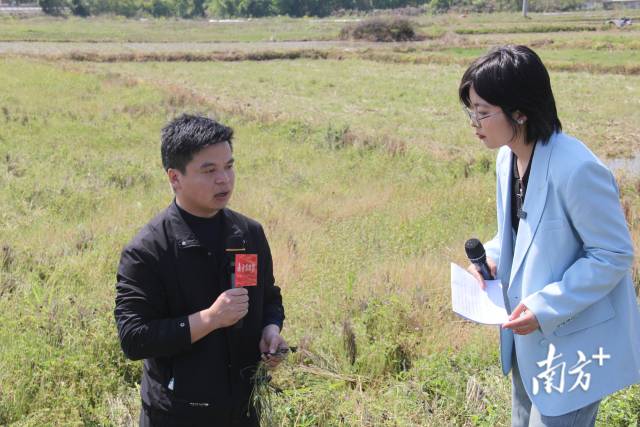 种植户代表分享紫云英种植对于土壤提质增效的体会