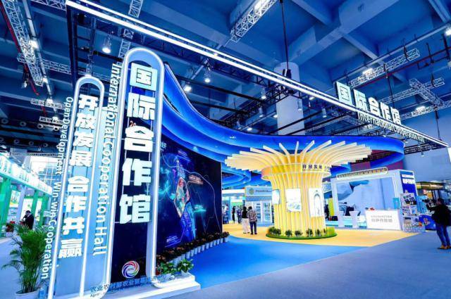 2024年，第二十一届中国国际农产品交易会在广东广州市举办，特设国际合作展区，以“开放发展 合作共赢”为主题，助力农产品国际交流与合作。