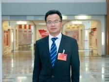 邹小龙：构建“数智化”生态支撑，以“工改”激活经济动能｜中山两会·代表说