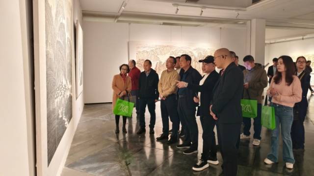 新展上线！在岭南美术馆一览程建军磅礴山水画