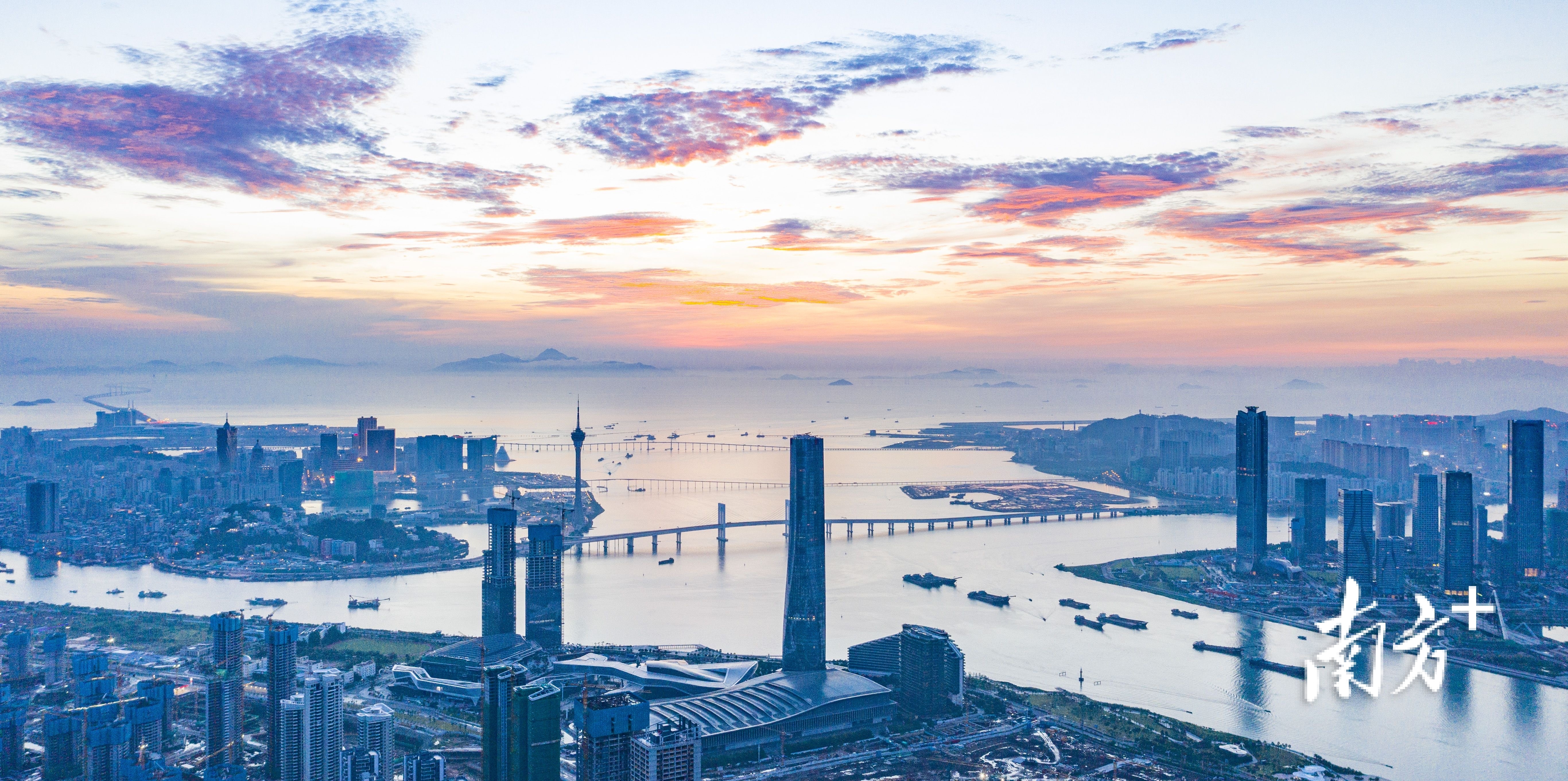 珠海十字门中央商务区。 珠海十字门中央商务区。