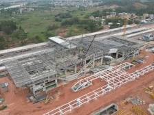 广湛高铁茂名两站房建设转向装饰装修阶段|航拍茂名·项目现场