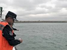 海上缅怀祭英烈，红色精神共传承