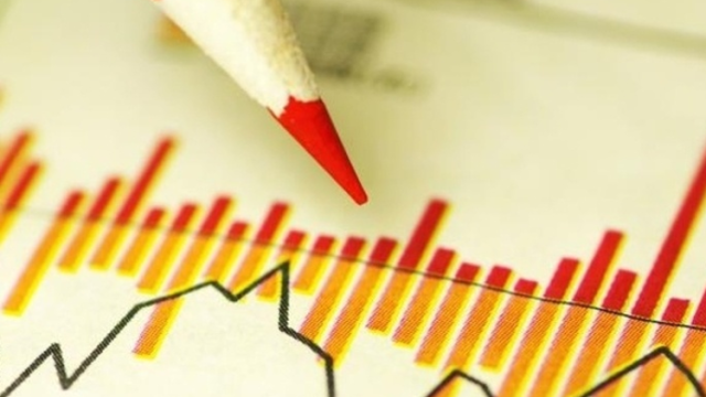 “对等关税”引发金融海啸，普通人怎么办？