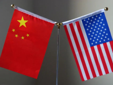 人民日报钟声:中美经贸关系互利共赢的本质不容歪曲