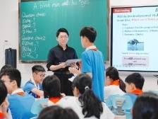 育才实验学校开展AI赋能教育研讨：打造沉浸式课堂、推动精准教研