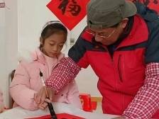 黄剑明：笔墨生香润南华，银发丹心映晚晴｜南华“友”你