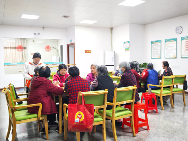 在诸多现实需求之下，农村互助养老的重要性不言而喻。