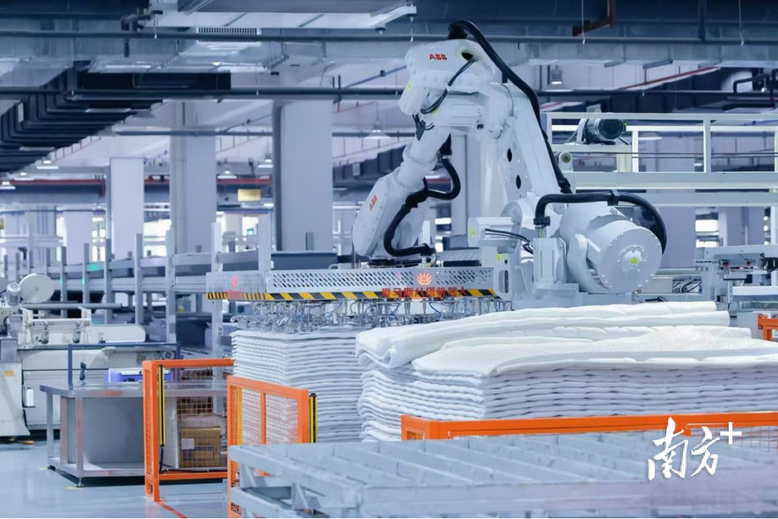 金富科技(003018)涨停分析：现金流改善与产能扩张驱动