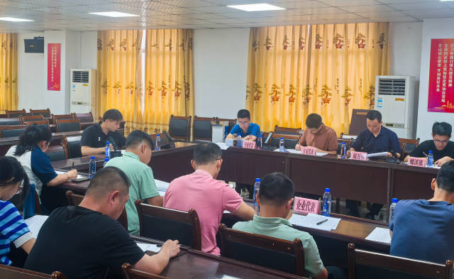 评审活动现场。