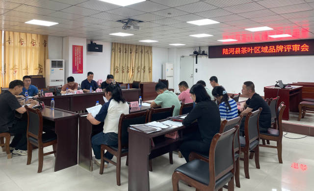 评审活动现场。