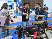 “特种兵式”参展！年轻外贸人在广交会的高能一天