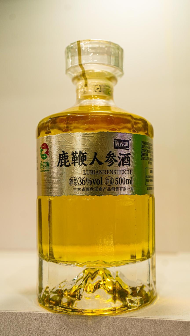 吉林梅花鹿系列产品展示。