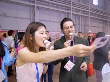 “太好吃了，再来一个！”达濠鱼丸“三博会”火爆，外国主播疯狂点赞