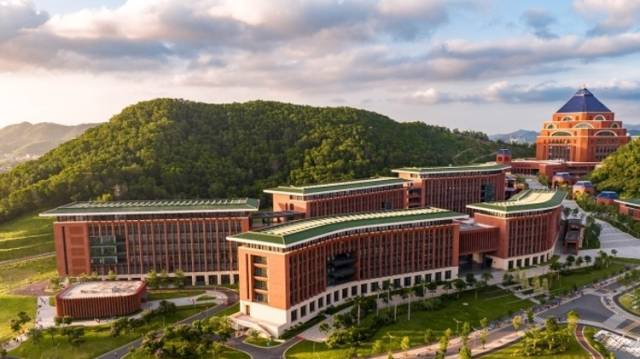 中山大学党委副书记：大湾区将以更广阔的天地，拥抱青春的你们