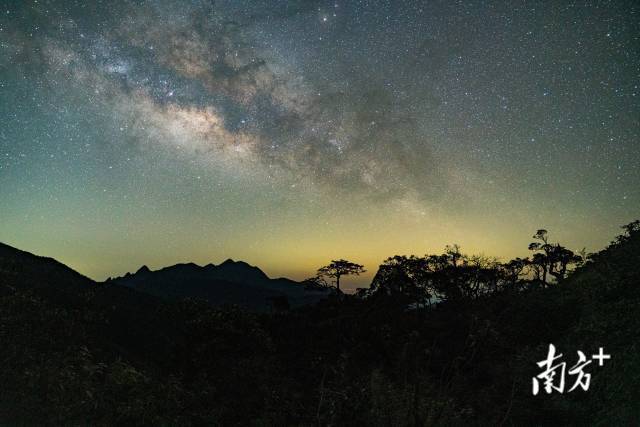 “寻国家公园之妙 赏阳山生态之美”主题摄影作品《南岭星空》。陈俊杰 摄