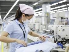 关税冲击下的广东服装业突围：打造自主品牌，多举措拓内销