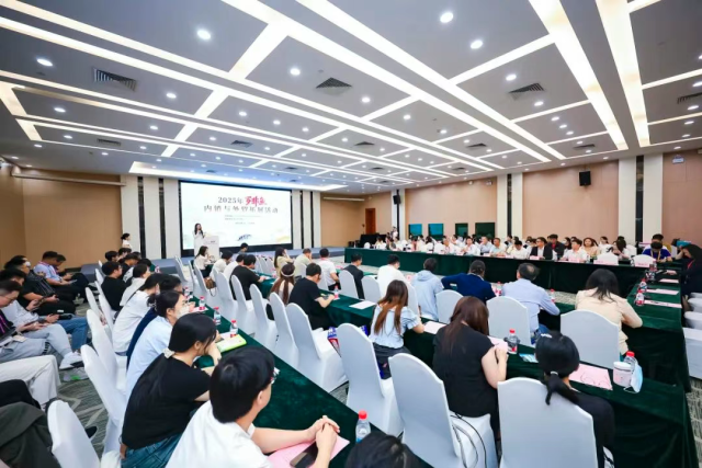 中山阜沙脆肉罗非鱼亮相广东省2025年罗非鱼内销与外贸拓展活动。