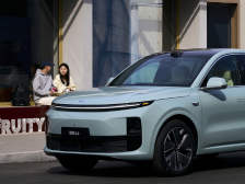 理想MEGA焕新，售价52.98万元起