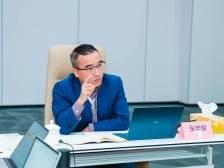 张申俊：“代工之王”走向国际市场，为美妆注入“中国芯”｜劳模榜样 白云力量