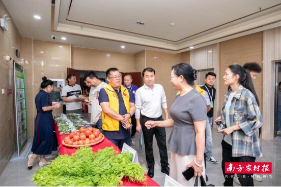 产销对接现场。