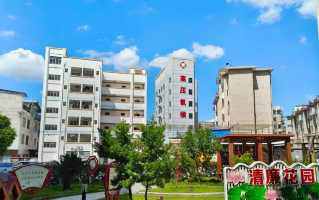 百色市田阳区人民医院高压氧舱楼远景图