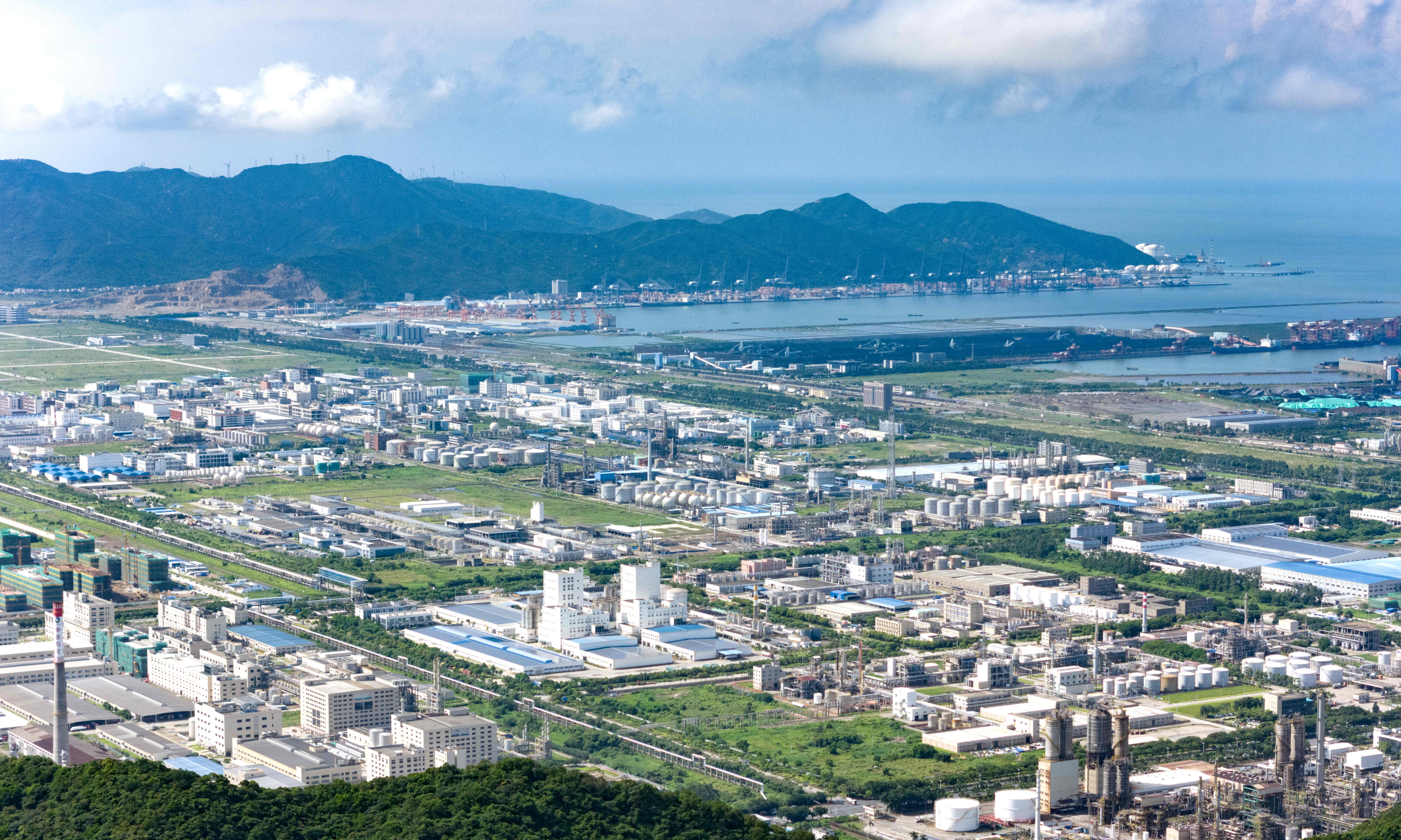 港珠澳大桥。