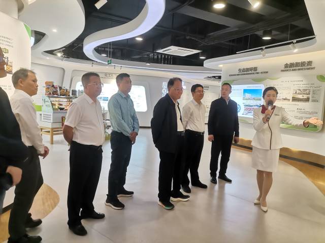 4月30日下午，阳江调研团到新希望集团调研。