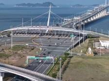 假期前三日，港珠澳大桥迎“北上南下”客流双高峰