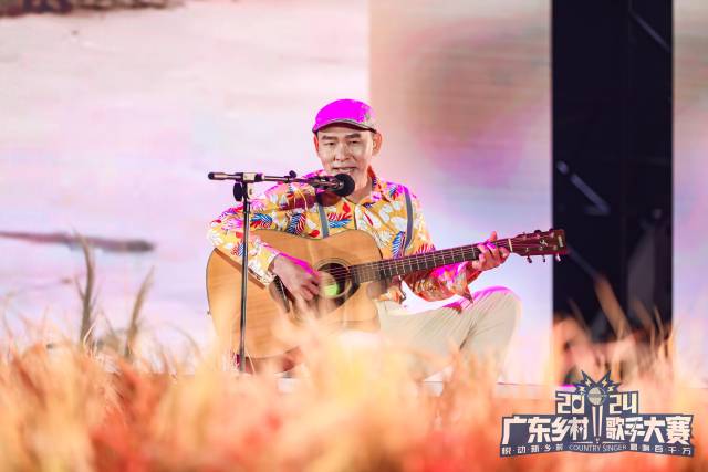 陳家順演唱原創(chuàng)作品《愛在幸福城》,。吳秒衡 攝