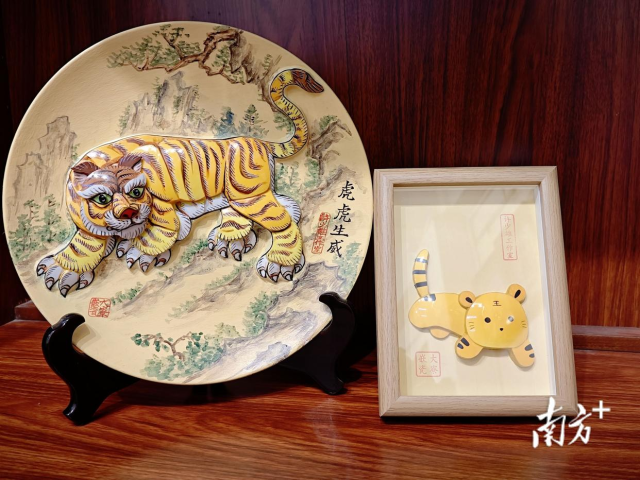 許令余十二生肖作品《虎虎生威》,。  