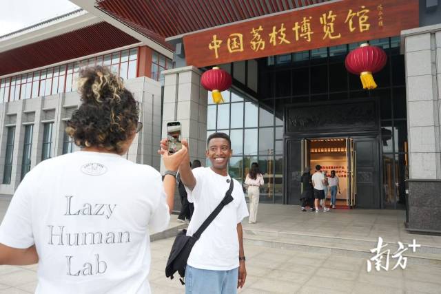 從“我”到“我們”，粵港澳姐妹攜手共建灣區(qū)美好家園