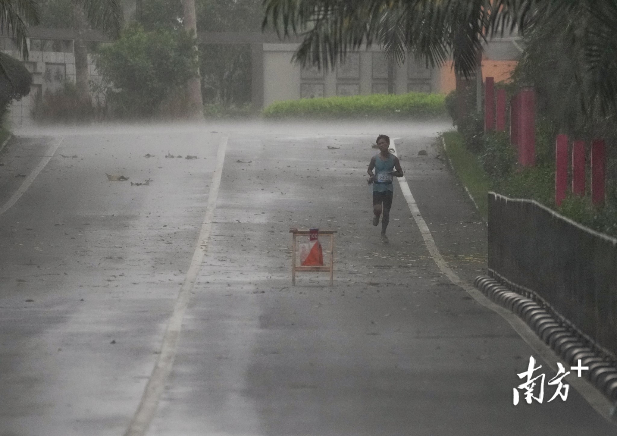 風(fēng)雨無阻！十五運(yùn)會(huì)選手堅(jiān)持完賽，茂名賽區(qū)暖心護(hù)航