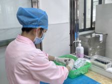 梁桂花：28岁青春守护4600个生命｜诗洞镇卫生院