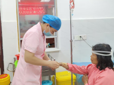 范伟英：一针天使护健康，知心大姐暖团队｜永固镇卫生院