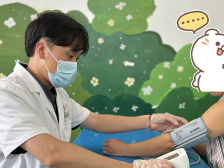 严秀锦：以爱为盾守护精神患者“心灵战场”｜怀集精康医院