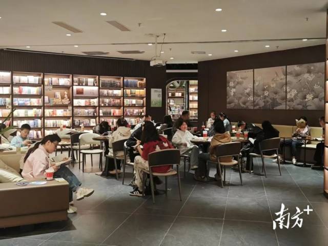 喀什新华书店岭南阅读空间