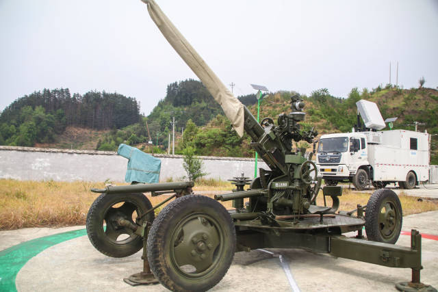 镇宁在六马镇设立防雹炮站。