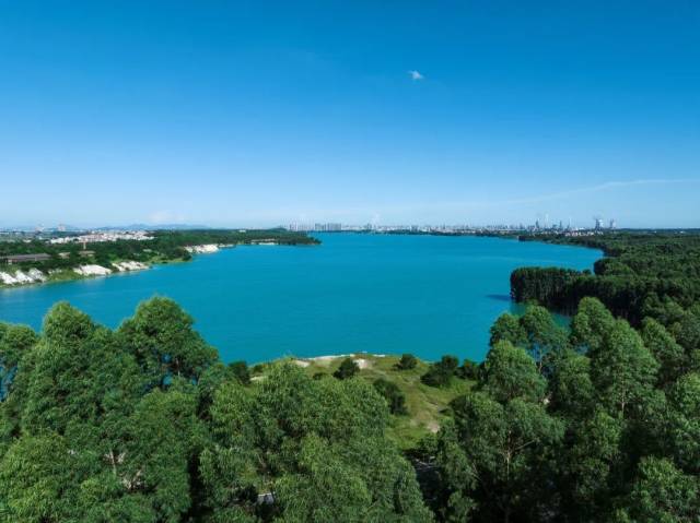 露天矿生态公园。 露天矿生态公园。