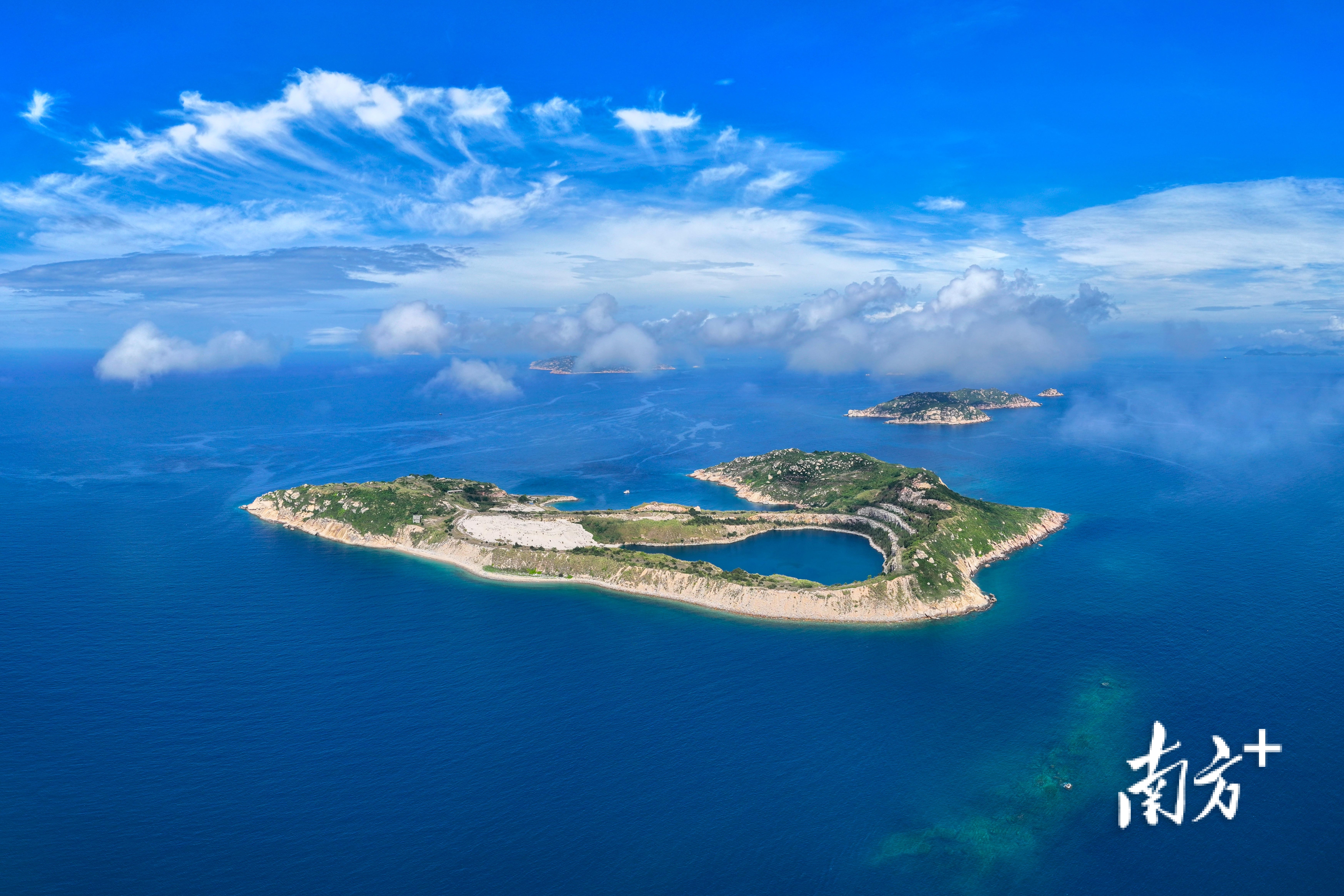 三门岛。南方+记者 钱文攀 摄 三门岛。南方+记者 钱文攀 摄